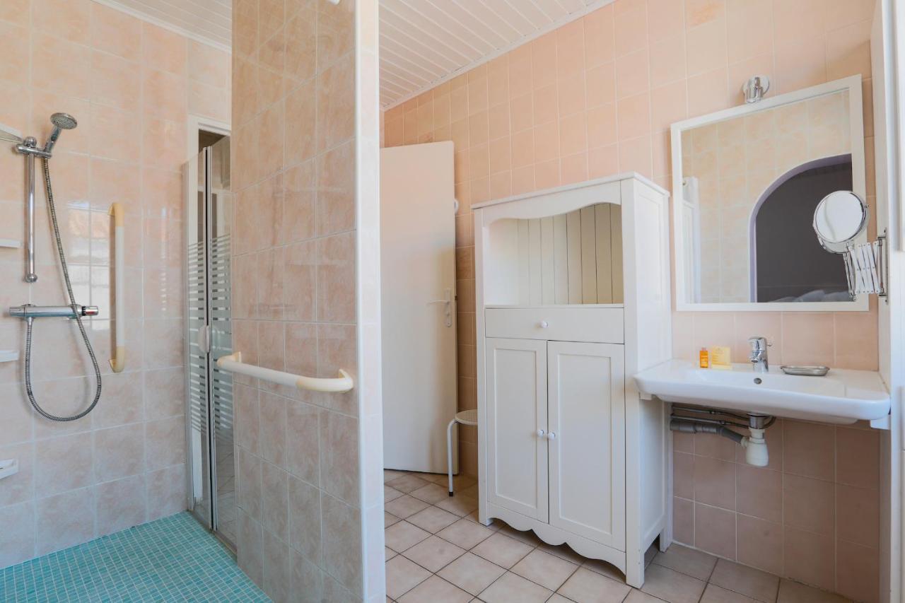 Charmante Maison Pour 10 Personnes Le Bois-Plage-en-Ré Exteriér fotografie